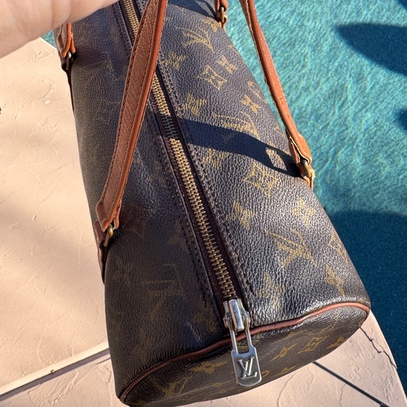 Authentic Louis Vuitton Papillon 30 - Picture 8 of 14